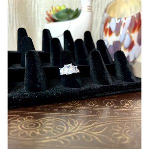 10K White Gold Semi-Precious Ring